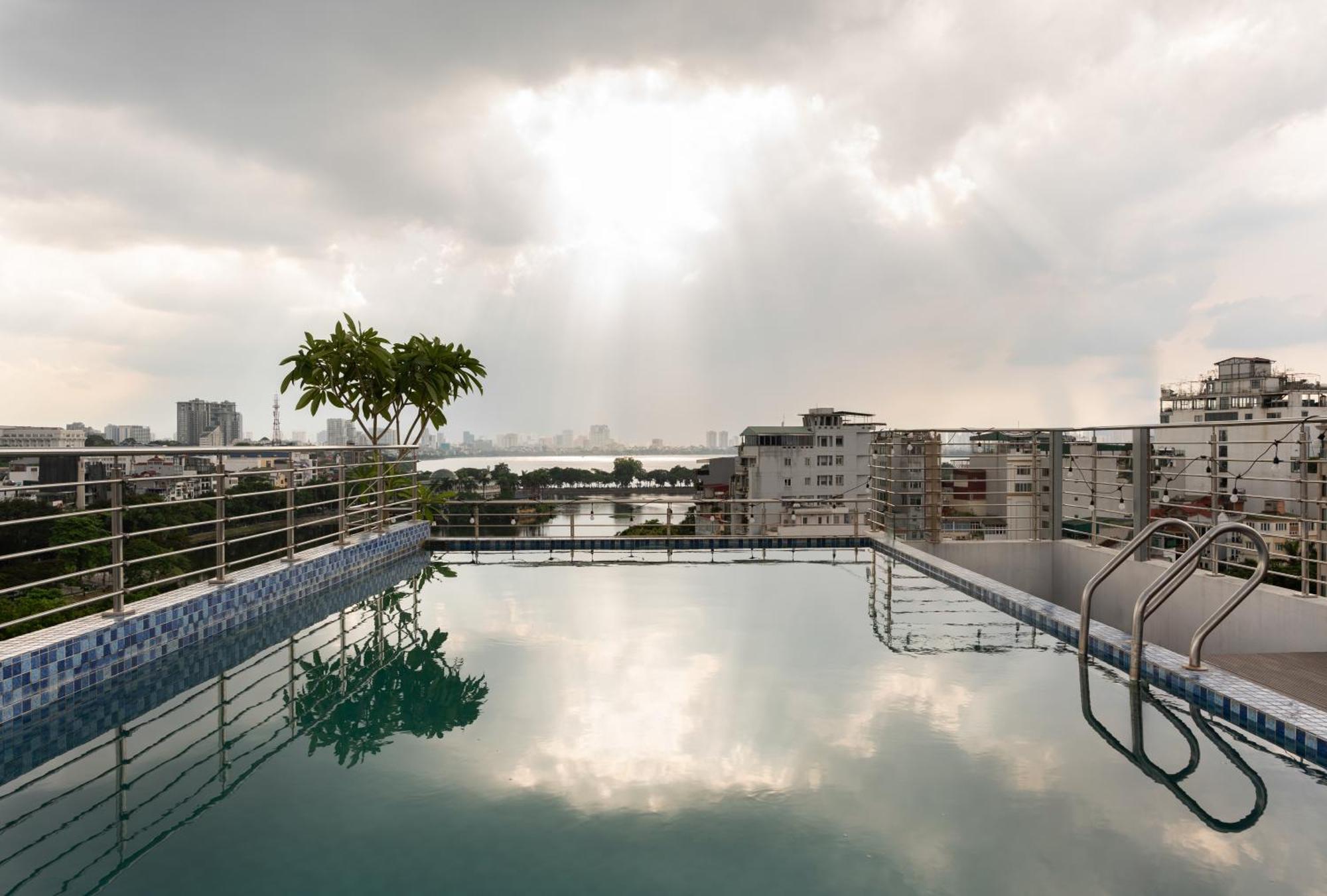 Luxe Paradise Premium Hotel Hanoi Exterior photo